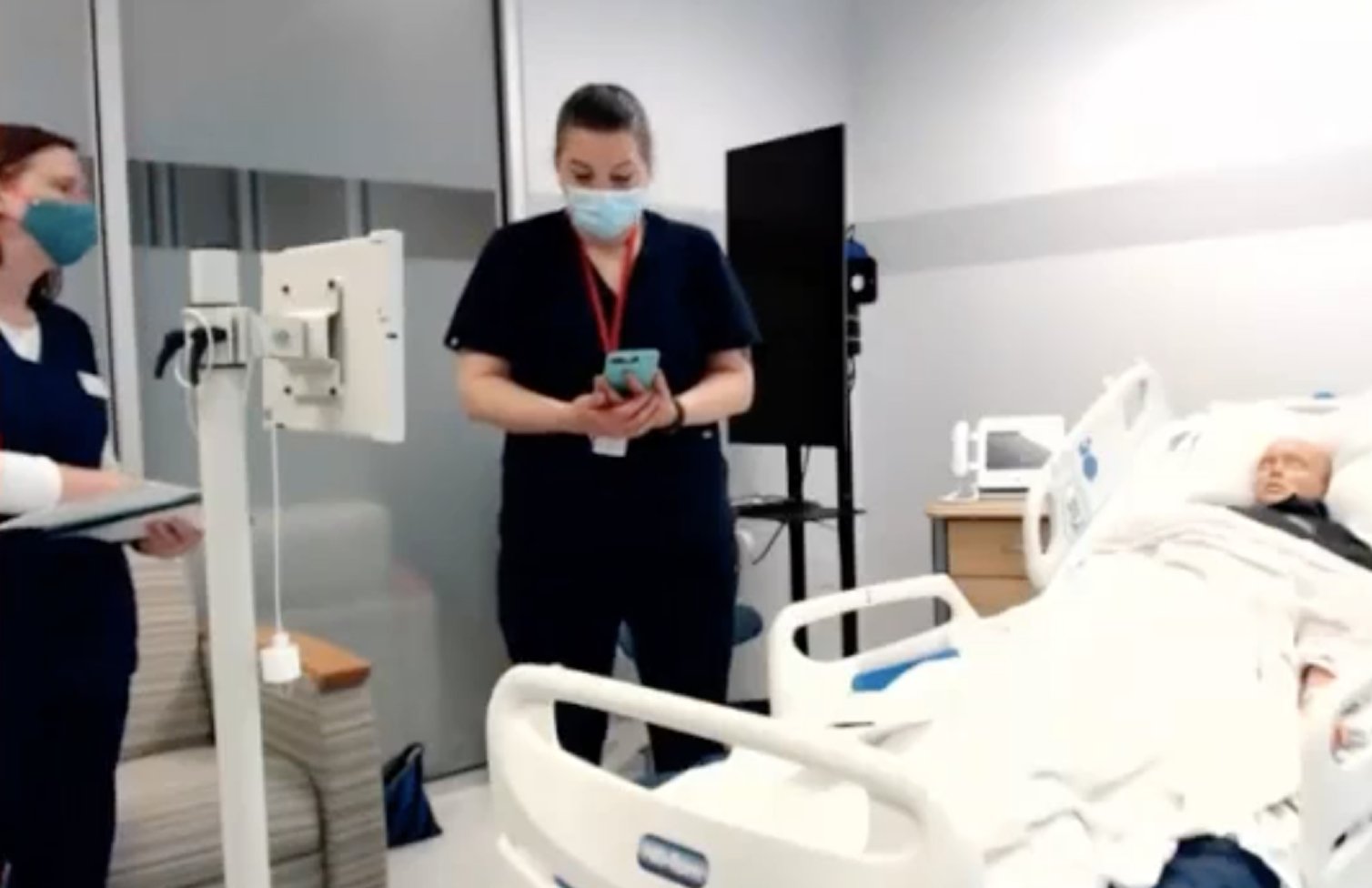 User testing session: nurse using the app bedside